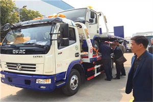 扬中汽车道路救援拖车价格